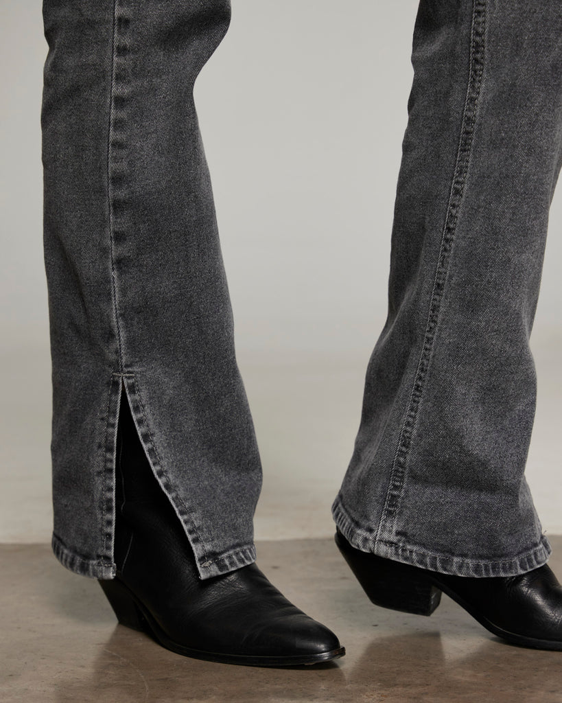 JEANS TAJO LATERAL NEGRO